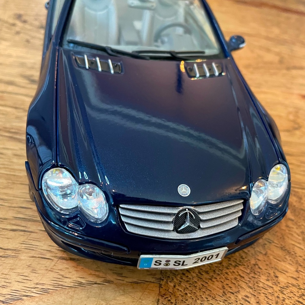 Maisto Mercedes Benz S SL 2001 Navy Blue 1:18 Model Car Missing Parts Rare
